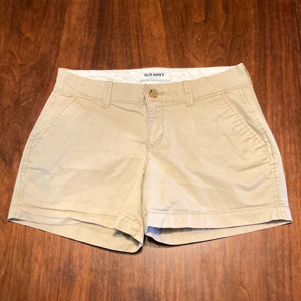 Women’s Old Navy Tan Shorts Size 2